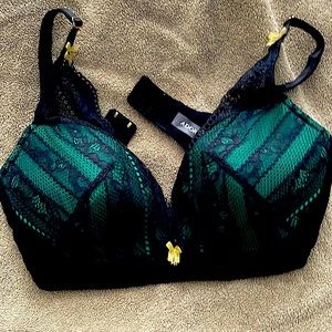 Adore Me Bra- 36 DDD (like new)